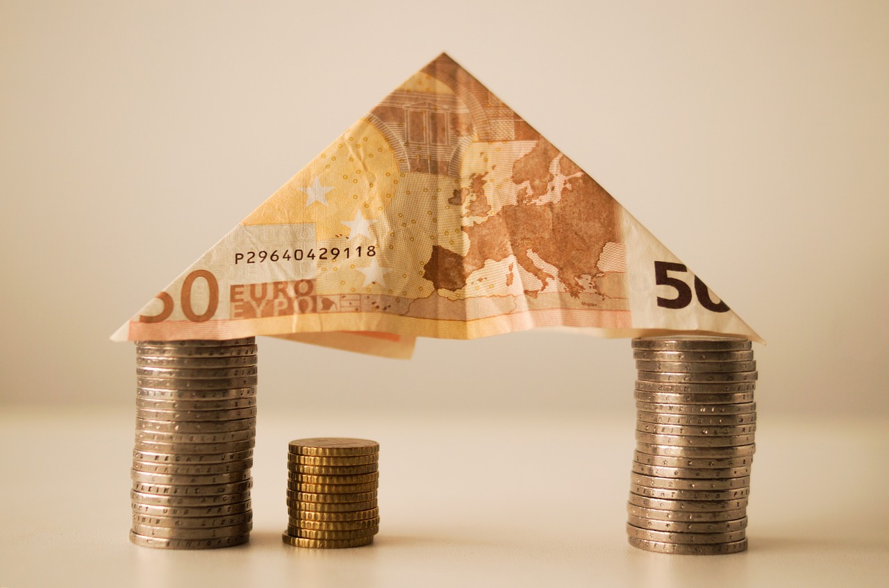 Réorganiser ses finances grâce au regroupement de crédits